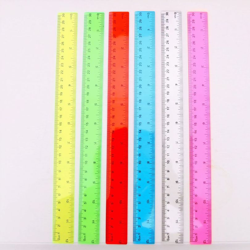 Rigla din Plastic 30/Set, Diferite Culori, 30 cm